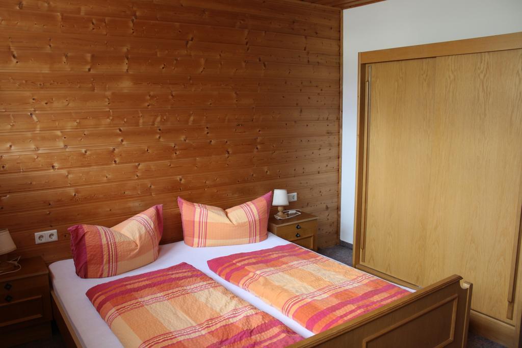 Haus Birgit Hotel Петной ам Арлберг Екстериор снимка